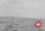 Image dragueur de mines de moteur auxiliaire 'Océan Atlantique, 1944, de la seconde 36 séquences d'archives historiques vidéo 65675049264