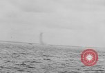 Image dragueur de mines de moteur auxiliaire 'Océan Atlantique, 1944, de la seconde 37 séquences d'archives historiques vidéo 65675049264