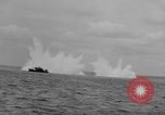 Image dragueur de mines de moteur auxiliaire 'Océan Atlantique, 1944, de la seconde 61 séquences d'archives historiques vidéo 65675049264