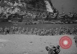 Standbild Barrage Balloons Neapel Italien, 1944, aus Sekunde 12 historischem Filmmaterial Videoclip 65675049276