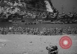 Standbild Barrage Balloons Neapel Italien, 1944, aus Sekunde 22 historischem Filmmaterial Videoclip 65675049276