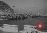 Standbild Barrage Balloons Neapel Italien, 1944, aus Sekunde 26 historischem Filmmaterial Videoclip 65675049276