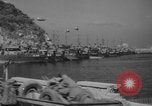 Standbild Barrage Balloons Neapel Italien, 1944, aus Sekunde 28 historischem Filmmaterial Videoclip 65675049276