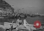 Standbild Barrage Balloons Neapel Italien, 1944, aus Sekunde 39 historischem Filmmaterial Videoclip 65675049276