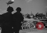 Standbild Barrage Balloons Neapel Italien, 1944, aus Sekunde 43 historischem Filmmaterial Videoclip 65675049276