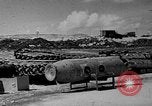 Standbild Meine Antenne zur Festlegung von B-29 bomber Marianen, 1944, aus Sekunde 16 historischem Filmmaterial Videoclip 65675049278
