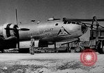 Standbild Meine Antenne zur Festlegung von B-29 bomber Marianen, 1944, aus Sekunde 41 historischem Filmmaterial Videoclip 65675049278