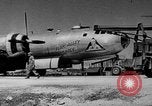 Standbild Meine Antenne zur Festlegung von B-29 bomber Marianen, 1944, aus Sekunde 42 historischem Filmmaterial Videoclip 65675049278