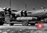 Standbild Meine Antenne zur Festlegung von B-29 bomber Marianen, 1944, aus Sekunde 46 historischem Filmmaterial Videoclip 65675049278