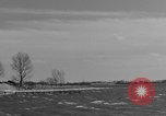 Standbild Fluss mit Docks für kleine Boote United States USA, 1943, aus Sekunde 4 historischem Filmmaterial Videoclip 65675049296