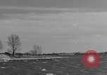 Standbild Fluss mit Docks für kleine Boote United States USA, 1943, aus Sekunde 14 historischem Filmmaterial Videoclip 65675049296