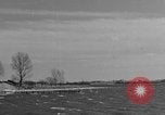 Standbild Fluss mit Docks für kleine Boote United States USA, 1943, aus Sekunde 15 historischem Filmmaterial Videoclip 65675049296