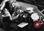 Standbild Rauch Bildschirm um Kriegsmarine Schiff Atlantik, 1943, aus Sekunde 6 historischem Filmmaterial Videoclip 65675049300