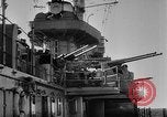 Standbild Rauch Bildschirm um Kriegsmarine Schiff Atlantik, 1943, aus Sekunde 12 historischem Filmmaterial Videoclip 65675049300