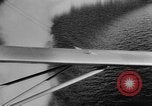 Standbild Rauch Bildschirm um Kriegsmarine Schiff Atlantik, 1943, aus Sekunde 61 historischem Filmmaterial Videoclip 65675049300