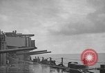 Standbild USS New Mexico Brände 5 inch guns Pazifik, 1944, aus Sekunde 8 historischem Filmmaterial Videoclip 65675049304