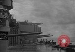 Standbild USS New Mexico Brände 5 inch guns Pazifik, 1944, aus Sekunde 16 historischem Filmmaterial Videoclip 65675049304