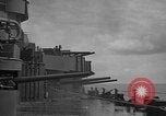 Standbild USS New Mexico Brände 5 inch guns Pazifik, 1944, aus Sekunde 18 historischem Filmmaterial Videoclip 65675049304