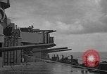 Standbild USS New Mexico Brände 5 inch guns Pazifik, 1944, aus Sekunde 25 historischem Filmmaterial Videoclip 65675049304