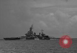 Standbild USA Schlachtschiff Colorado Pazifik, 1944, aus Sekunde 50 historischem Filmmaterial Videoclip 65675049306