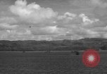 Standbild Tanks explodieren Guam, 1944, aus Sekunde 7 historischem Filmmaterial Videoclip 65675049307