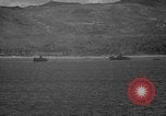 Standbild Tanks explodieren Guam, 1944, aus Sekunde 33 historischem Filmmaterial Videoclip 65675049307