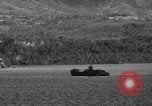 Standbild Tanks explodieren Guam, 1944, aus Sekunde 55 historischem Filmmaterial Videoclip 65675049307