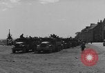 Standbild USA zog Einheiten Cherbourg Normandie Frankreich, 1944, aus Sekunde 12 historischem Filmmaterial Videoclip 65675049310