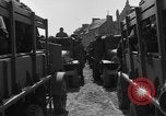 Standbild USA zog Einheiten Cherbourg Normandie Frankreich, 1944, aus Sekunde 15 historischem Filmmaterial Videoclip 65675049310