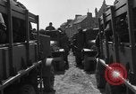 Standbild USA zog Einheiten Cherbourg Normandie Frankreich, 1944, aus Sekunde 17 historischem Filmmaterial Videoclip 65675049310