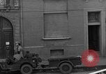 Standbild USA zog Einheiten Cherbourg Normandie Frankreich, 1944, aus Sekunde 38 historischem Filmmaterial Videoclip 65675049310