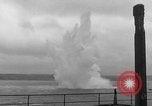 Immagine di Esplosioni di mine Cherbourg Normandia Francia, 1944, secondo 8 filmato di repertorio 65675049316