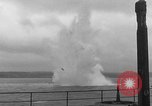 Immagine di Esplosioni di mine Cherbourg Normandia Francia, 1944, secondo 9 filmato di repertorio 65675049316