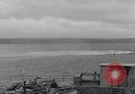 Immagine di Esplosioni di mine Cherbourg Normandia Francia, 1944, secondo 32 filmato di repertorio 65675049316