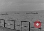 Immagine di Esplosioni di mine Cherbourg Normandia Francia, 1944, secondo 43 filmato di repertorio 65675049316