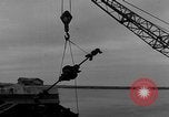 Standbild Metall Gerät Cherbourg Normandie Frankreich, 1944, aus Sekunde 4 historischem Filmmaterial Videoclip 65675049319