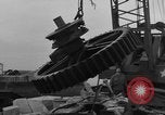 Standbild Metall Gerät Cherbourg Normandie Frankreich, 1944, aus Sekunde 49 historischem Filmmaterial Videoclip 65675049319