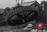 Standbild Metall Gerät Cherbourg Normandie Frankreich, 1944, aus Sekunde 60 historischem Filmmaterial Videoclip 65675049319