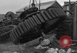 Standbild Metall Gerät Cherbourg Normandie Frankreich, 1944, aus Sekunde 62 historischem Filmmaterial Videoclip 65675049319