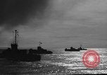 Standbild Landing Vehicle Tracked Zamboanga Philippinen, 1945, aus Sekunde 5 historischem Filmmaterial Videoclip 65675049324