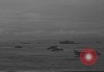 Standbild Landing Vehicle Tracked Zamboanga Philippinen, 1945, aus Sekunde 9 historischem Filmmaterial Videoclip 65675049324
