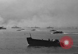 Standbild Landing Vehicle Tracked Zamboanga Philippinen, 1945, aus Sekunde 54 historischem Filmmaterial Videoclip 65675049324