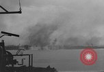 Standbild Landing Vehicle Tracked Zamboanga Philippinen, 1945, aus Sekunde 61 historischem Filmmaterial Videoclip 65675049324