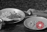 Standbild Krankenhaus Küche Caiazzo Italien, 1943, aus Sekunde 35 historischem Filmmaterial Videoclip 65675049345