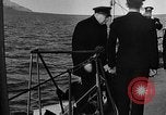 Standbild Winston Churchill Schiff Hafen Neufundland, 1941, aus Sekunde 15 historischem Filmmaterial Videoclip 65675049351