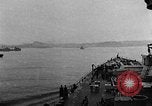 Standbild Roosevelt und Churchill at Atlantic Conference Schiff Hafen Neufundland, 1941, aus Sekunde 10 historischem Filmmaterial Videoclip 65675049353