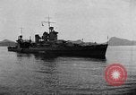 Standbild Roosevelt und Churchill at Atlantic Conference Schiff Hafen Neufundland, 1941, aus Sekunde 27 historischem Filmmaterial Videoclip 65675049353