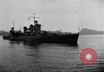 Standbild Roosevelt und Churchill at Atlantic Conference Schiff Hafen Neufundland, 1941, aus Sekunde 28 historischem Filmmaterial Videoclip 65675049353