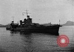 Standbild Roosevelt und Churchill at Atlantic Conference Schiff Hafen Neufundland, 1941, aus Sekunde 35 historischem Filmmaterial Videoclip 65675049353