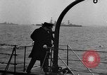 Standbild Roosevelt und Churchill at Atlantic Conference Schiff Hafen Neufundland, 1941, aus Sekunde 40 historischem Filmmaterial Videoclip 65675049353